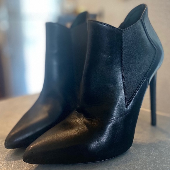 Saint Laurent Paris Chelsea Boots - Picture 7 of 16